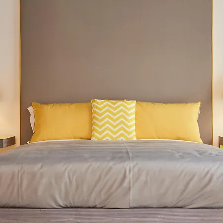 Toledo Loft 게스트하우스 4*